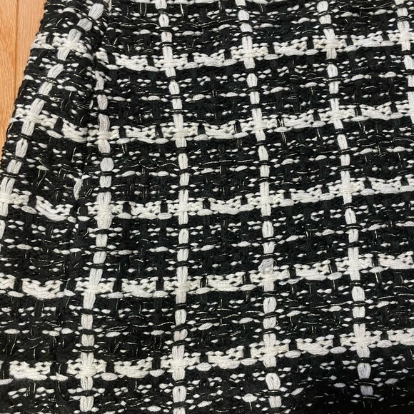 Nwt She + Sky Knitted Black and White Skirt Size Medium - Picture 2 of 6